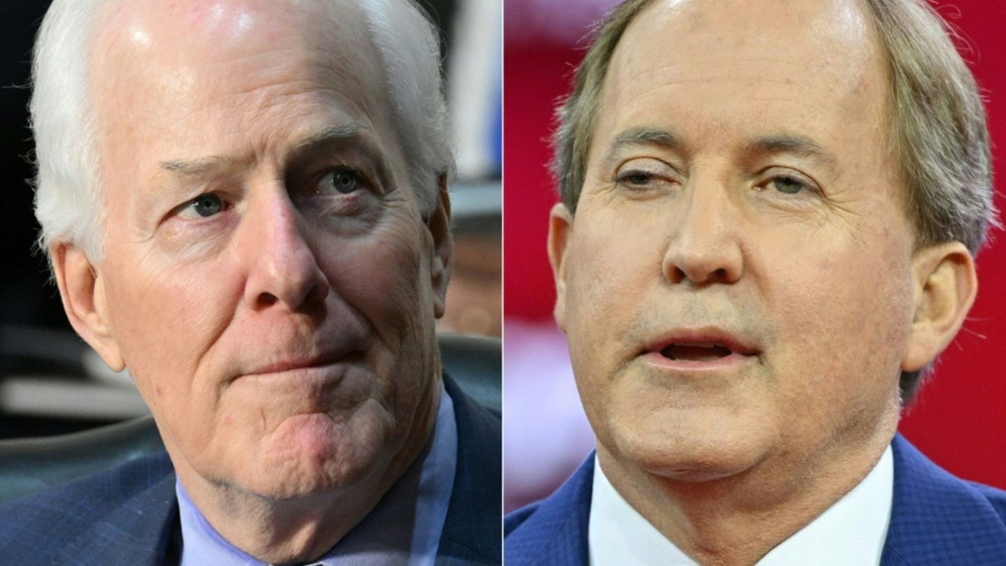 Paxton (re.) und Senator Cornyn