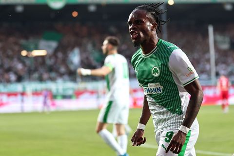 Noel Futkeu zeigt, warum er Torschützenkönig der 2. Bundesliga ist. Foto: Daniel Karmann/dpa