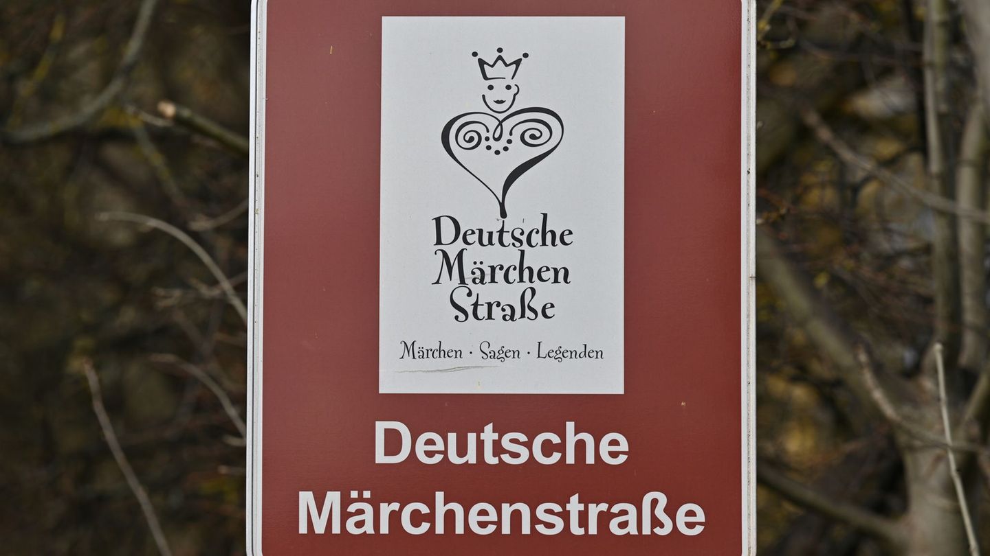 Die Lesereise führt Comic-Fans entlang der Deutschen Märchenstraße von Hanau bis Berlin. (Archivbild) Foto: Swen Pförtner/dpa