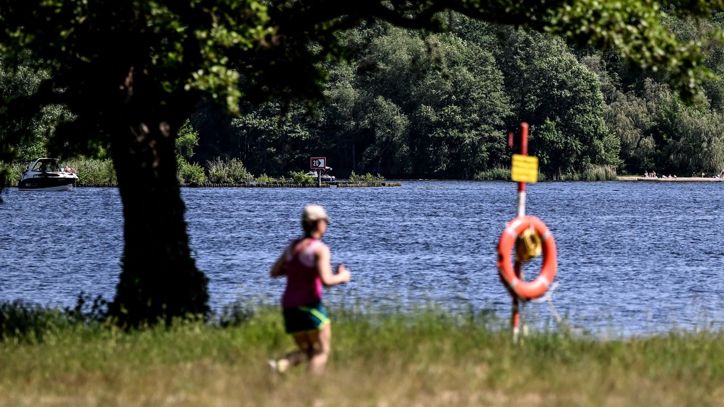 Das Wetter kühlt etwas ab. (Symbolbild) Foto: Britta Pedersen/dpa