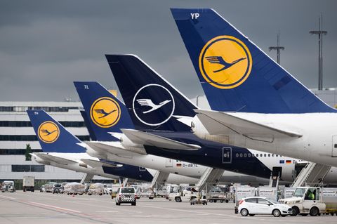 Lufthansa-Maschinen am Flughafen Frankfurt