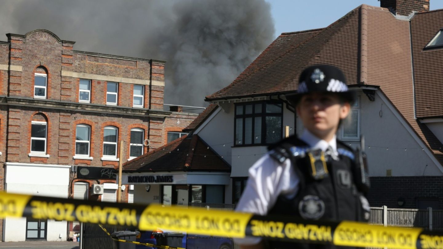 Feuer in koscherem Supermarkt in Londoner Stadtteil Golders Green