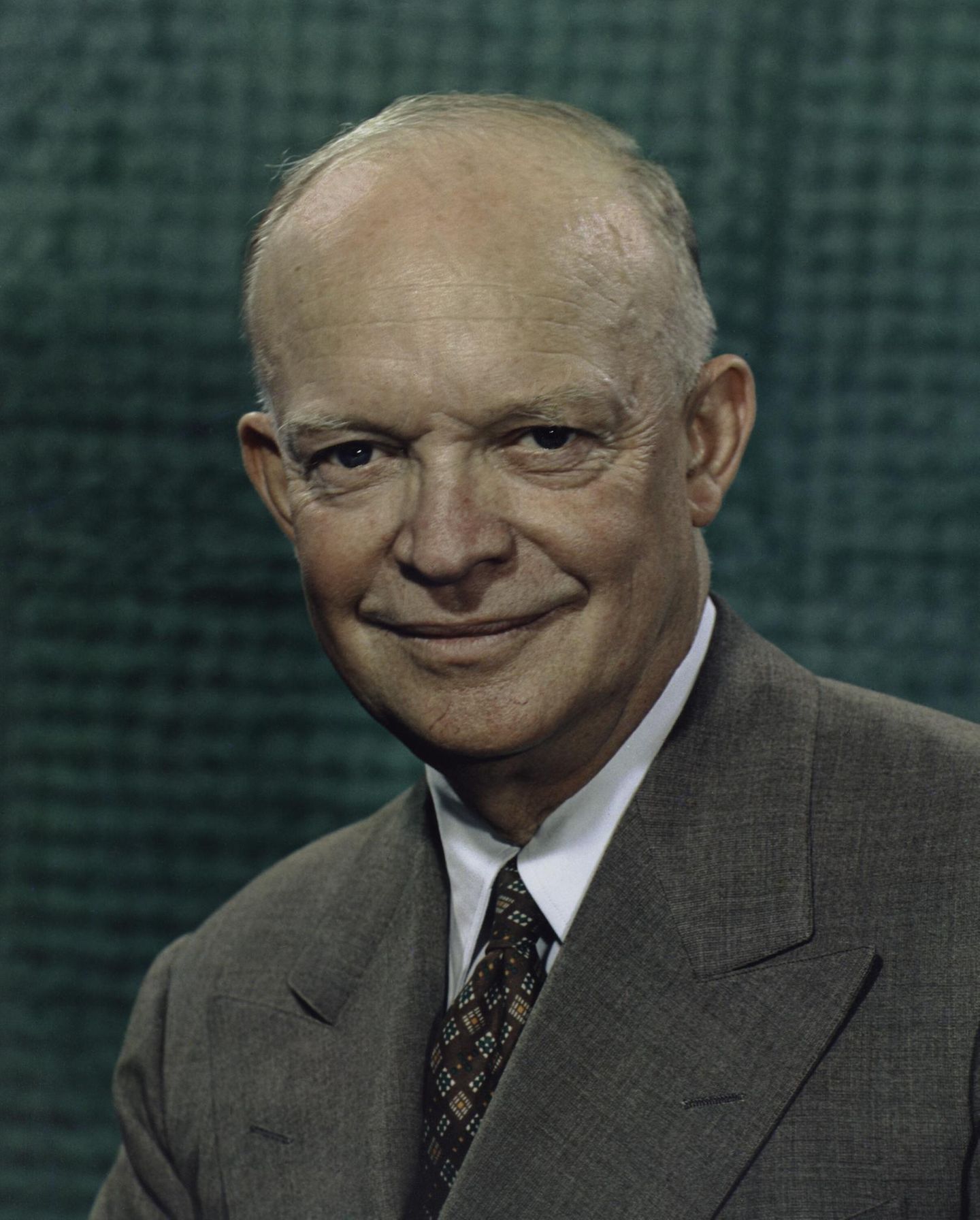 Auch Dwight D. Eisenhower (1953–1961) blieb nicht von gesundheitlichen Problemen verschont. Er wurde dreimal lebensgefährlich krank während seiner Amtszeit. Nach einem Schlaganfall konnte er zunächst nicht sprechen, selbst das wurde erfolgreich vor der amerikanischen Öffentlichkeit verborgen.