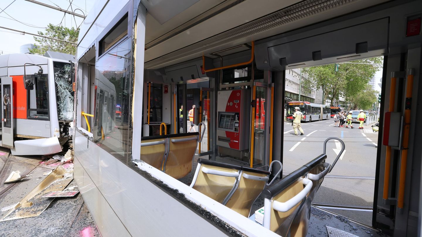 Rheinbahn räumt technische Probleme ein. Foto: David Young/dpa
