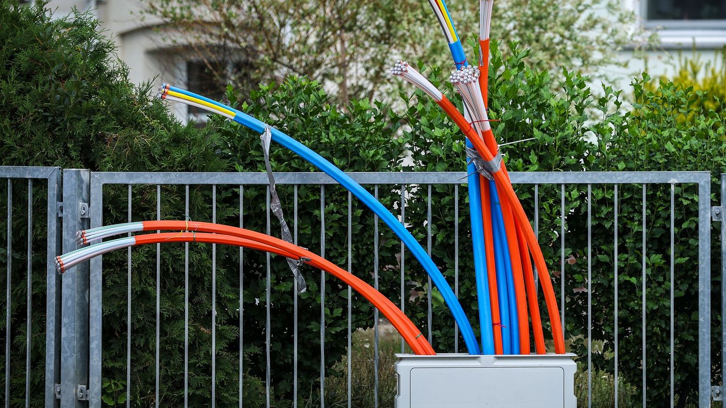 Schnelles Internet via Glasfaser ist bei Unternehmen gefragt, aber auch in vielen Privathaushalten (Symbolbild) Foto: Jan Woitas