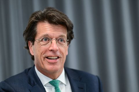 Schaeffler-Vorstandschef Klaus Rosenfeld will sein Unternehmen breiter aufstellen und Geschäftsfelder in der Raumfahrttechnik er