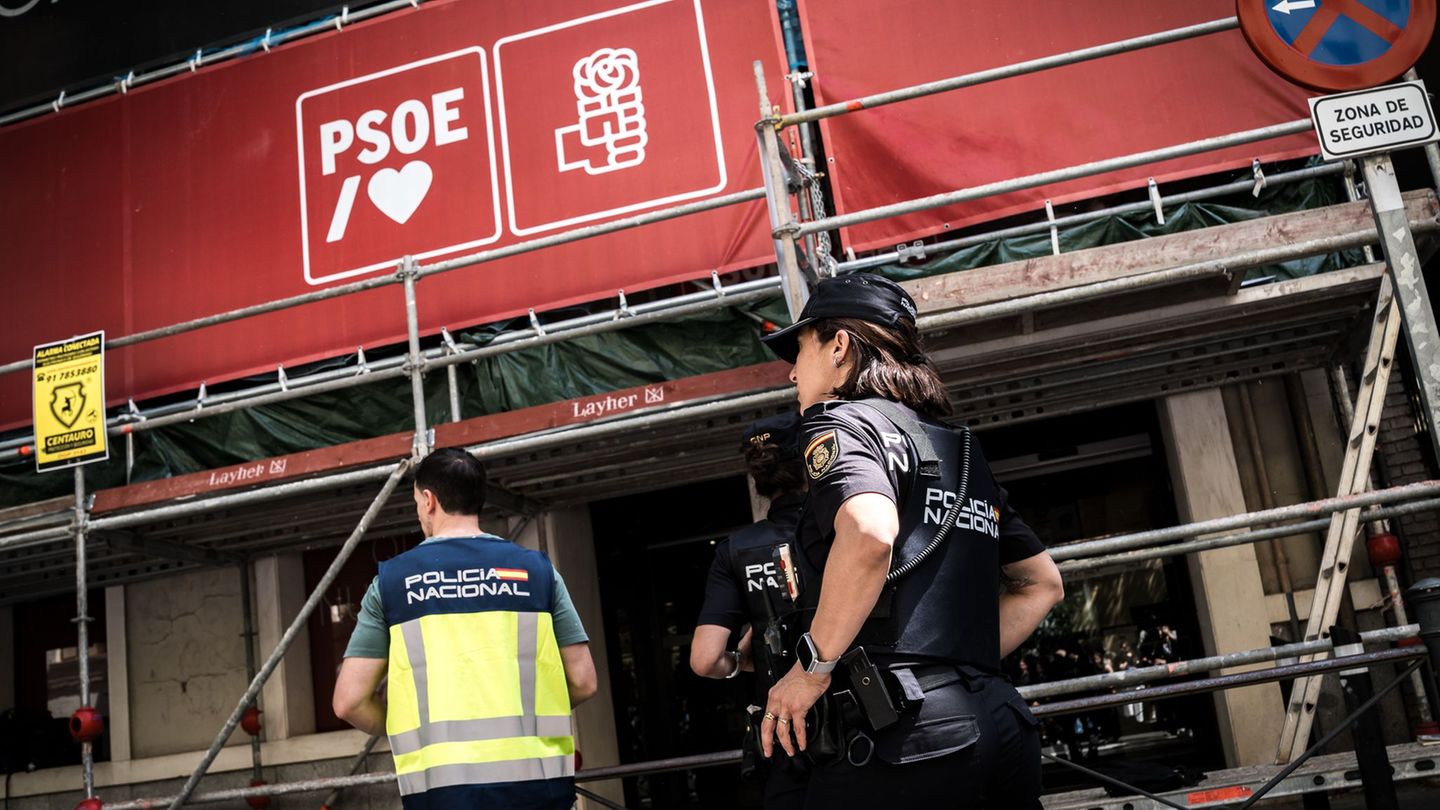 Sánchez weist Forderungen nach einer Neuwahl des Parlaments energisch zurück. Foto: Diego Radamés/EUROPA PRESS/dpa