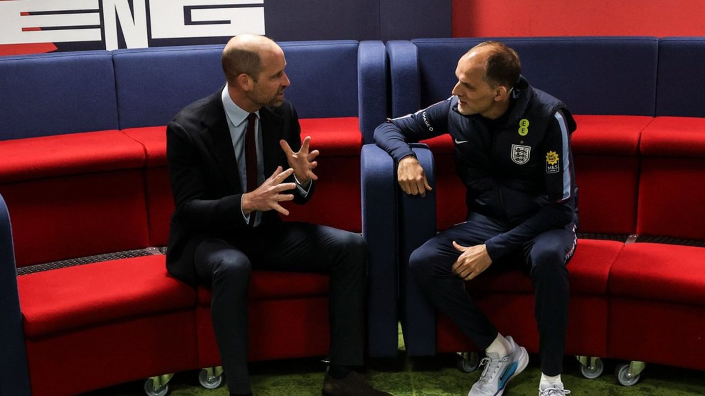 Prinz William ist großer Fußball-Anhänger. So ließ er es sich nicht nehmen, vor der Weltmeisterschaft noch mit Thomas Tuchel u
