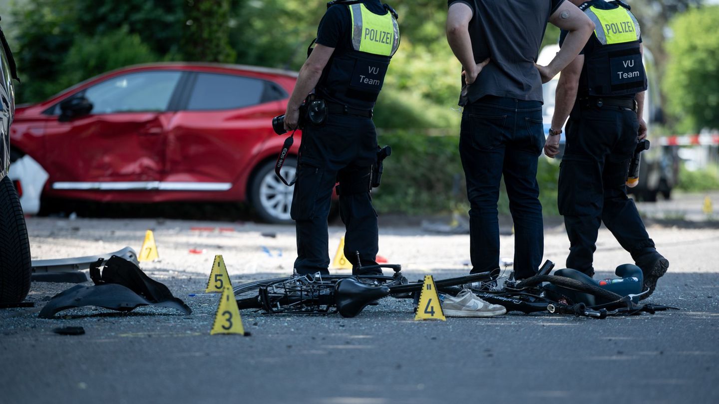 Verkehrsunfall: Zweites Kind nach Unfall in Dinslaken gestorben