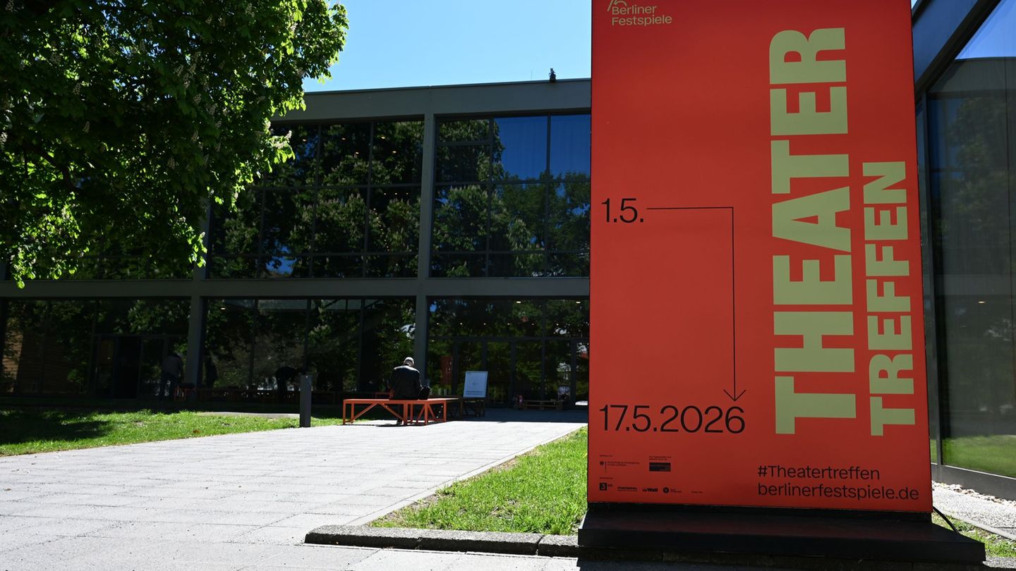 Für das Theatertreffen werden jährlich die „zehn bemerkenswertesten Inszenierungen“ nach Berlin eingeladen. (Archivbild) Foto: M