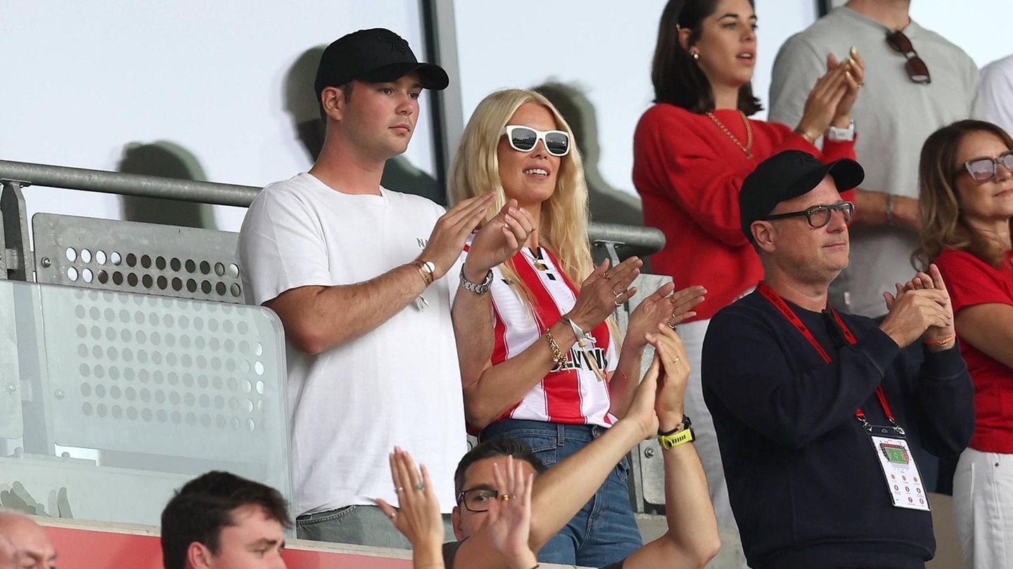 Fußballklub Claudia Schiffer