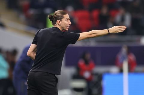 Nach Medienberichten verhandelt Bayer Leverkusen mit Filipe Luis. (Archivbild) Foto: Hussein Sayed/AP/dpa