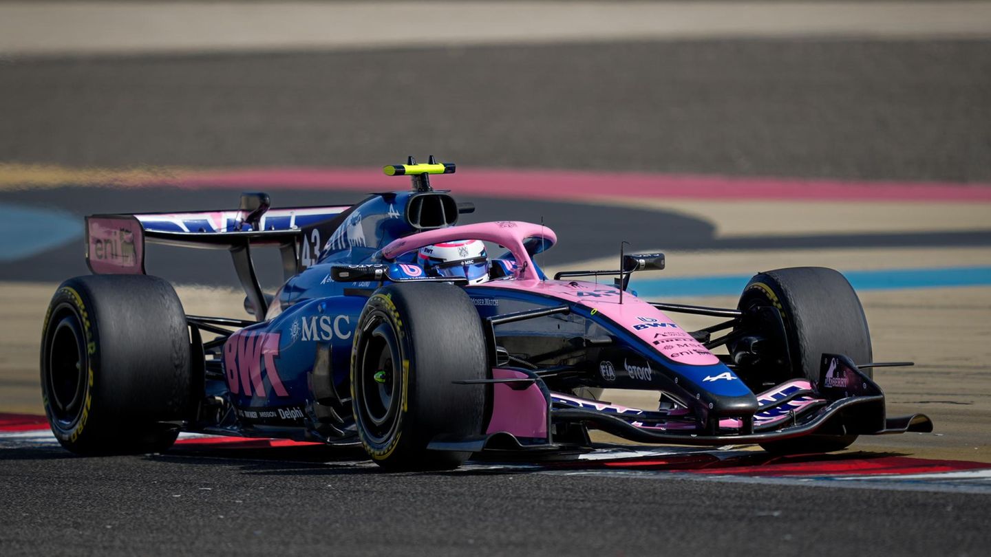 Noch ist das Formel-1-Auto von Alpine-Pilot Franco Colapinto in Blau und Pink gehalten. Ab der kommenden Saison wird das schon anders aussehen, wenn Gucci Namen und Farben beisteuert (Archivfoto)