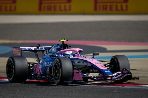 Noch ist das Formel-1-Auto von Alpine-Pilot Franco Colapinto in Blau und Pink gehalten. Ab der kommenden Saison wird das schon anders aussehen, wenn Gucci Namen und Farben beisteuert (Archivfoto)