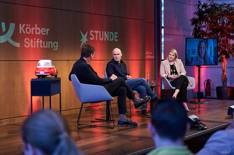 In der neuen stern Stunde diskutiert stern-Chefredakteur Gregor Peter Schmitz mit seinen Gästen über die US-Wahlen
