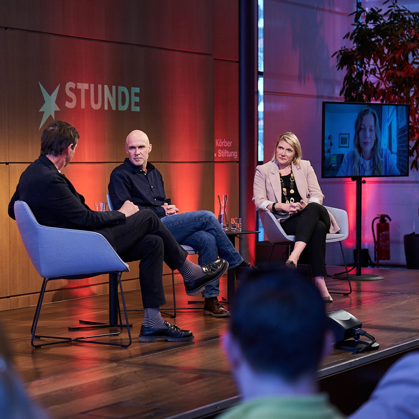 In der neuen stern Stunde diskutiert stern-Chefredakteur Gregor Peter Schmitz mit seinen Gästen über die US-Wahlen