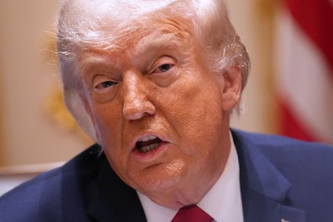 Trump spricht über den aktuellen Stand der Verhandlungen zum Iran-Krieg. Foto: Jacquelyn Martin/AP/dpa