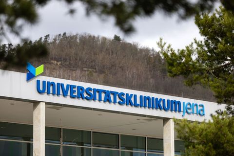 An mehreren Krankenhäusern in Thüringen und Sachsen sind Proteste gegen das geplante Gesundheitssparpaket der Bundesregierung ge