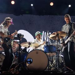 Seit 30 Jahren machen die Sportfreunde Stiller zusammen Musik. Foto: Daniel Karmann/dpa