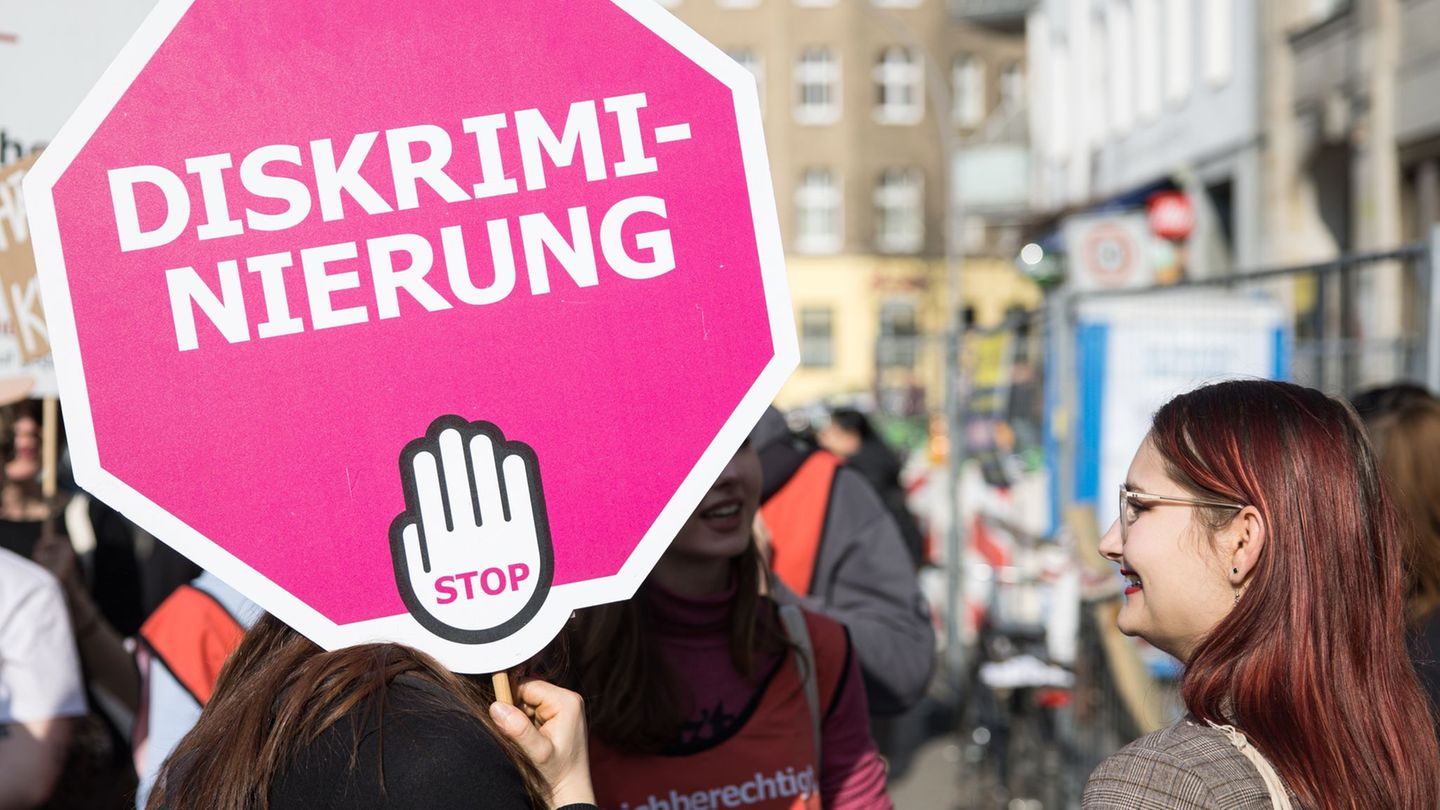 Vor allem rassistische Diskriminierungen machen den Großteil der Fälle aus. (Symbolbild) Foto: Hannes P Albert/dpa