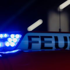 Der Schaden durch das nächtliche Feuer ist massiv. (Symbolbild) Foto: Rolf Vennenbernd/dpa