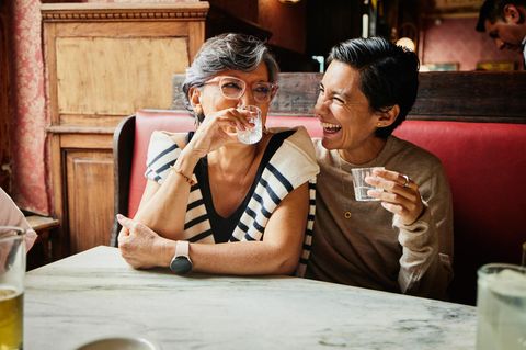 Mutter-Kind-Beziehung: Zwei Frauen