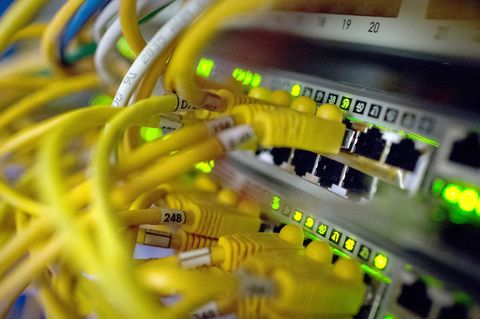 Bisher wagten sich vor allem private Unternehmen oder Fintechs an diese Technologie heran. (Symbolbild) Foto: Matthias Balk/dpa