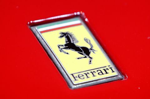 Neuer Ferrari-E-Sportwagen Luce: Spott und Häme. (Archivbild) Foto: Roland Weihrauch/dpa