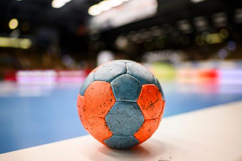 Die HSG Wetzlar holt einen Spielmacher aus Hüttenberg. (Symbolbild) Foto: Tom Weller/dpa