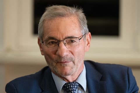 Brandenburgs früherer Regierungschef Matthias Platzeck (SPD) äußert sich zu Russland und zu hohen Strompreisen. (Archivbild) Fot