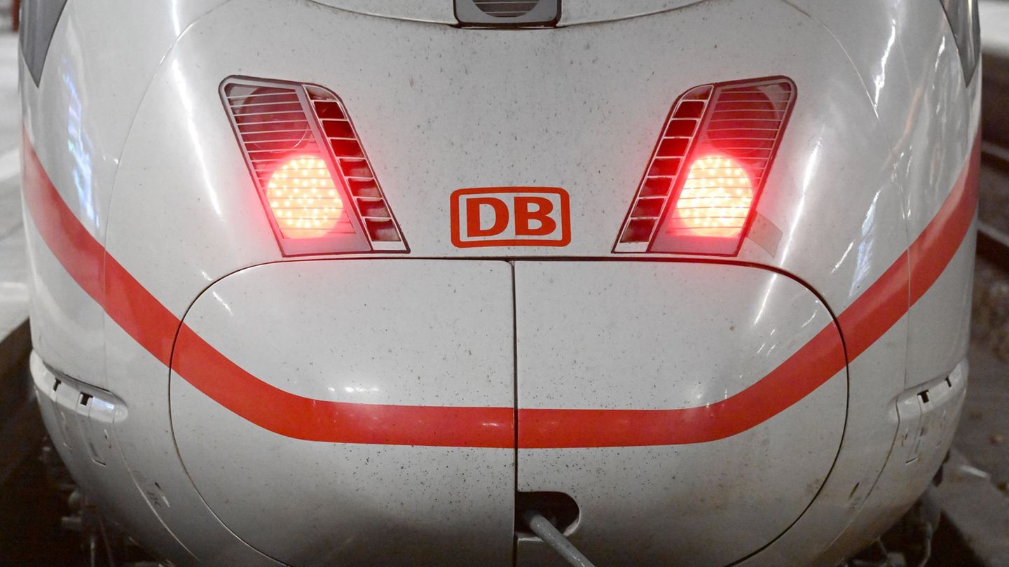 Auch die wichtige ICE-Verbindung München-Nürnberg ist betroffen. (Symbolbild) Foto: Felix Hörhager/dpa