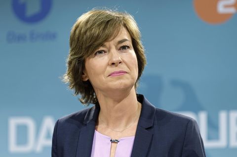 Seit 1999 moderiert Maybrit Illner im ZDF ihre eigene Polit-Talkshow