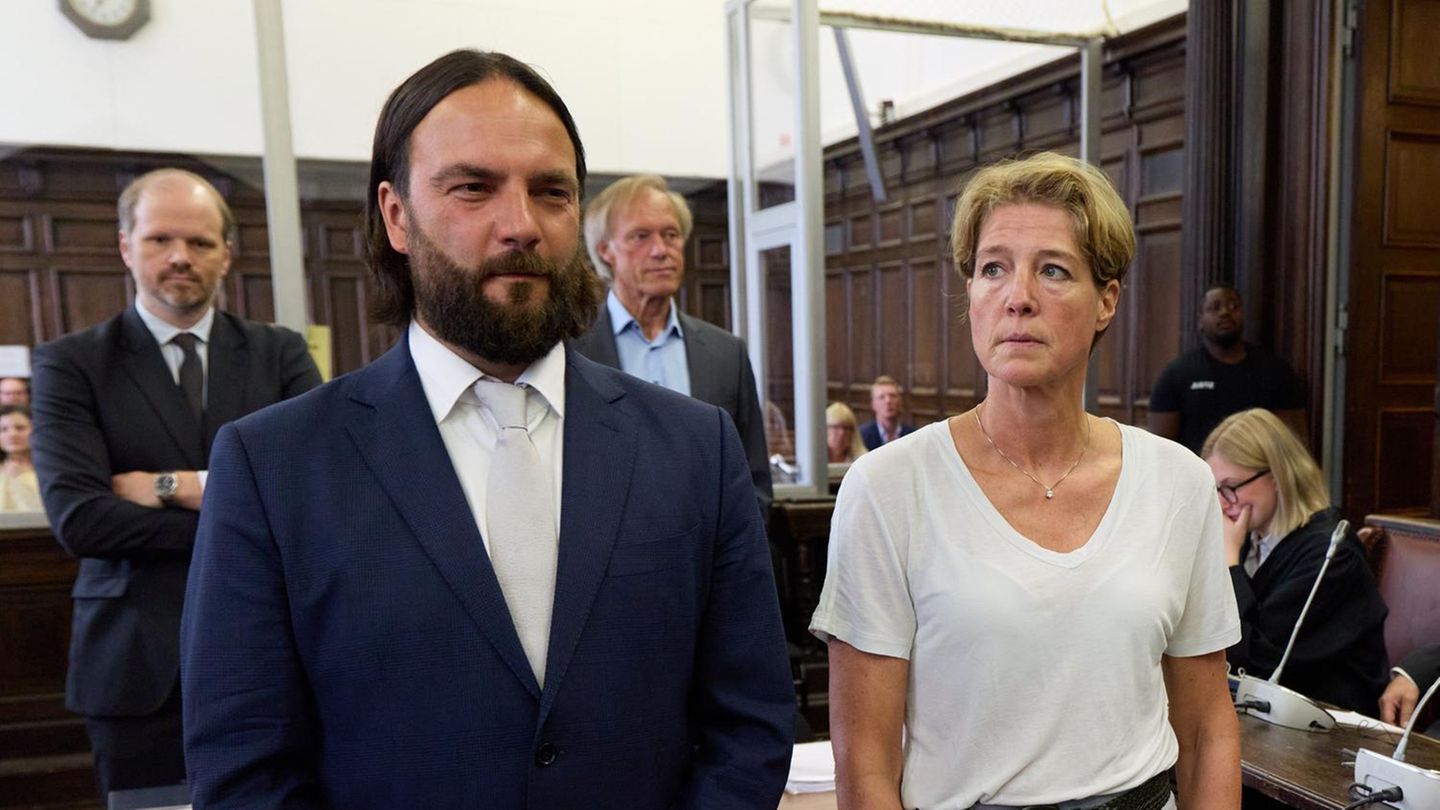 Christina Block (l.) mit ihrem Verteidiger Ingo Bott