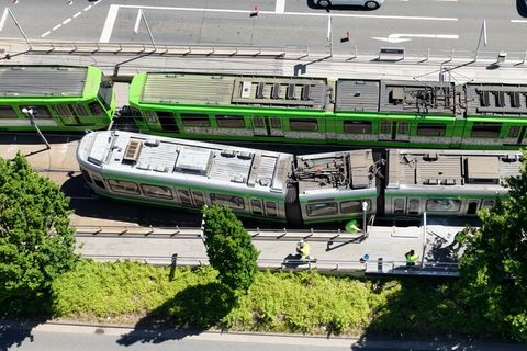 Ein Zusammenstoß zweier Stadtbahnen in Hannover legt den Verkehr lahm