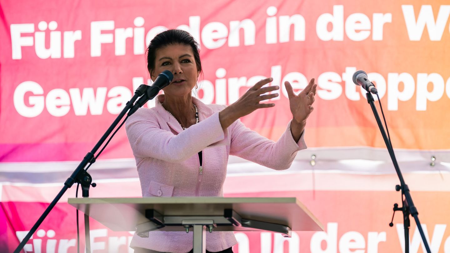 Abgeordnetenhauswahl: Wagenknecht: Selenskyj nicht „mit Milliarden schmieren“