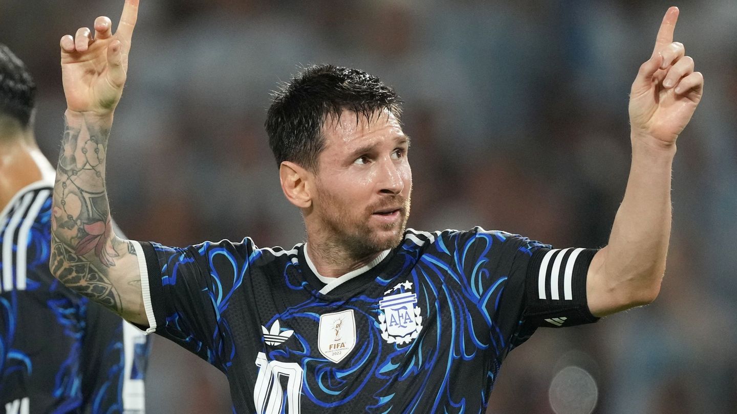 Fußball-WM: „26 Krieger“: Weltmeister Argentinien mit Messi zur WM