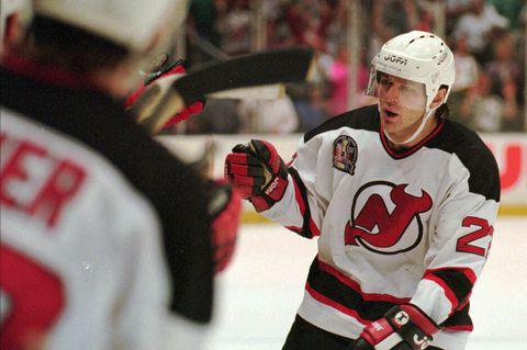 Claude Lemieux spielte in seiner NHL-Karriere auch für die New Jersey Devils (Archivbild)