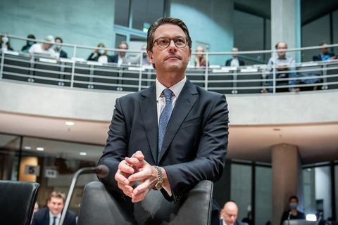 Das Landgericht Berlin hat die Anklage gegen den ehemaligen Bundesverkehrsminister Andreas Scheuer zugelassen. (Archivbild) Foto