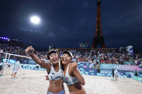 Japanische Beachvolleyballerinnen bei den Olympischen Spielen 2024 in Paris