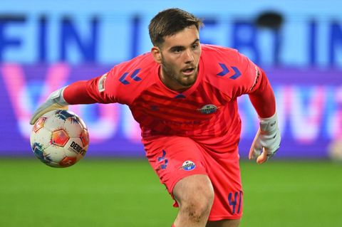 Dennis Seimen schaffte mit Paderborn den Bundesliga-Aufstieg. (Archivbild) Foto: Swen Pförtner/dpa