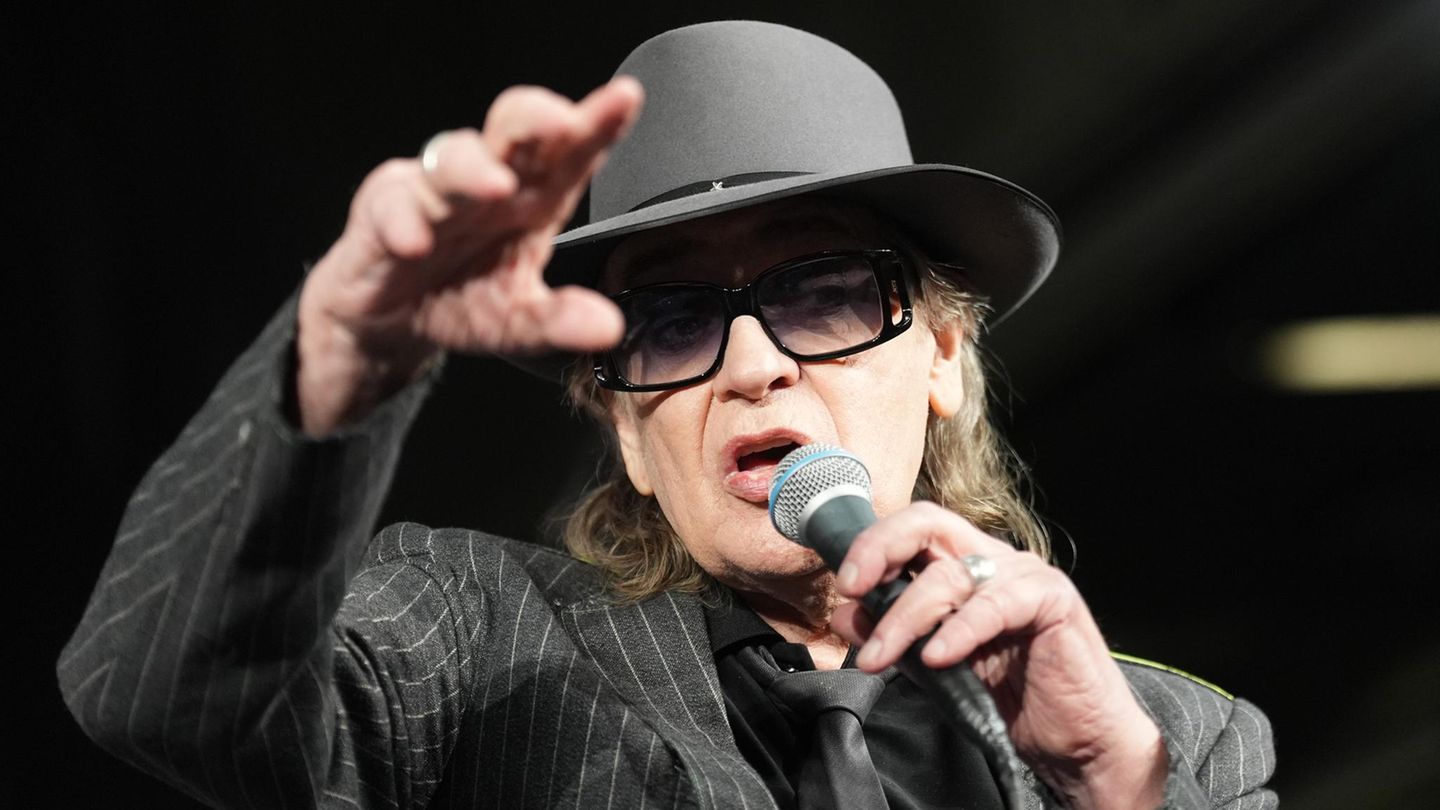 Kurz nach Geburtstag : Udo Lindenberg in Krankenhaus eingeliefert
