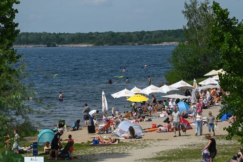 Der Frühling hat sich in Sachsen sommerlich verabschiedet. Insgesamt war er deutlich sonniger und wärmer als üblich - aber auch
