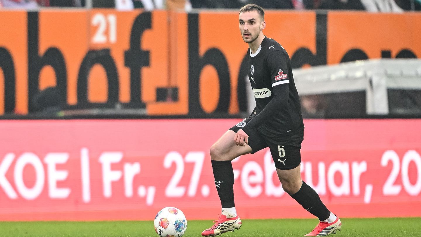Ende auf dem Hamburger Kiez: James Sands verlässt den FC St. Pauli. (Archivbild) Foto: Harry Langer/dpa