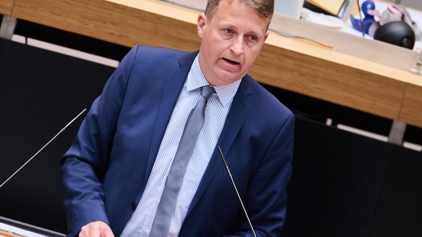 Der CDU-Politiker Oliver Friederici (CDU) war von 2023 bis April 2026 Staatssekretär für gesellschaftlichen Zusammenhalt in der