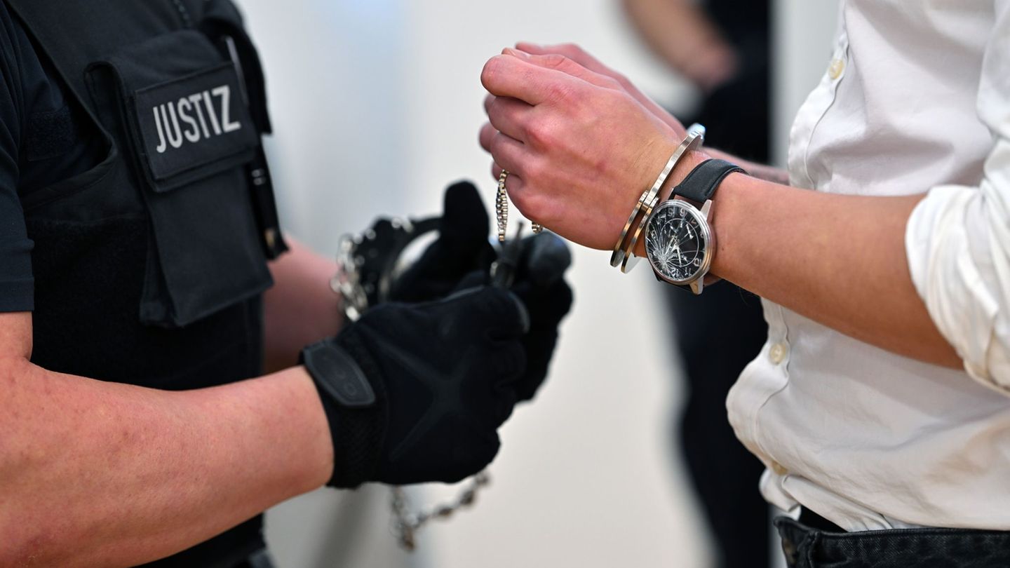 Gerichtsverhandlung: Attacke auf Flüchtlingsheim in Gehren: Haft für Haupttäter