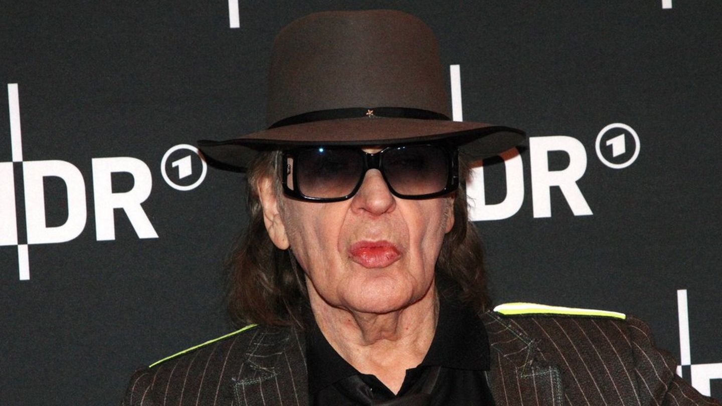 Nach den Berichten über seinen Krankenhausaufenthalt gibt Udo Lindenberg Entwarnung.
