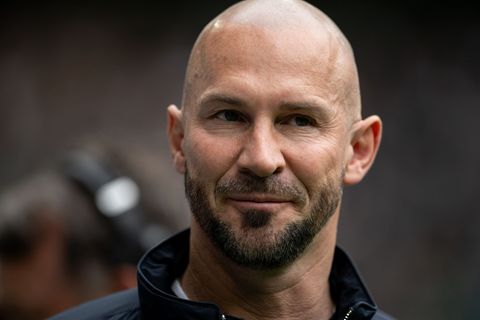 Christian Ilzer bindet sich langfristig an die TSG Hoffenheim. (Archivbild) Foto: Fabian Strauch/dpa