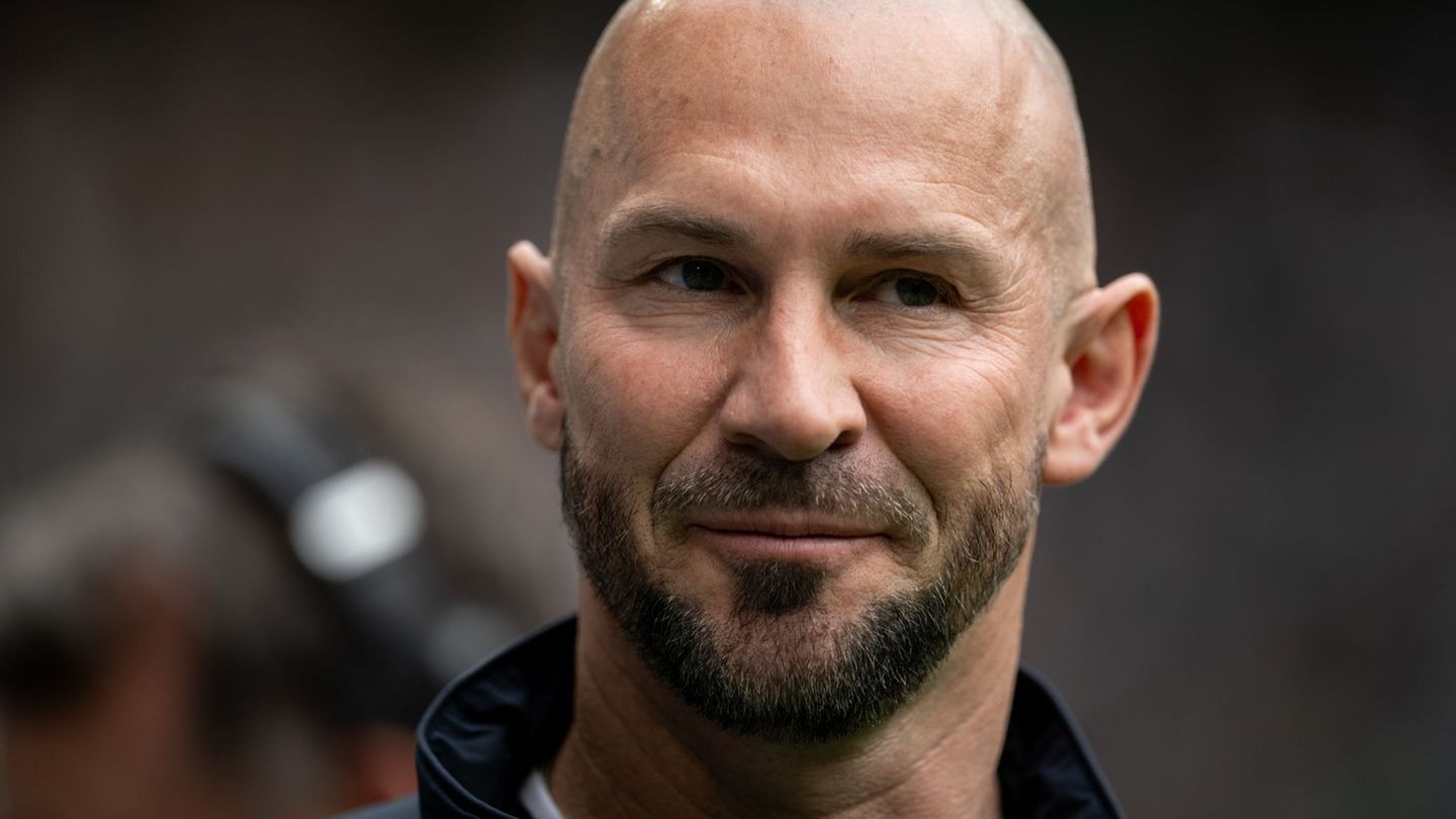 Christian Ilzer bindet sich langfristig an die TSG Hoffenheim. (Archivbild) Foto: Fabian Strauch/dpa