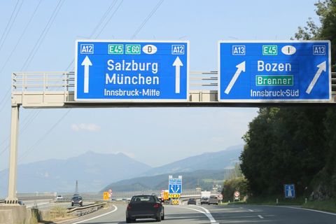 Auf Österreichs Autobahnen herrscht Vignettenpflicht.