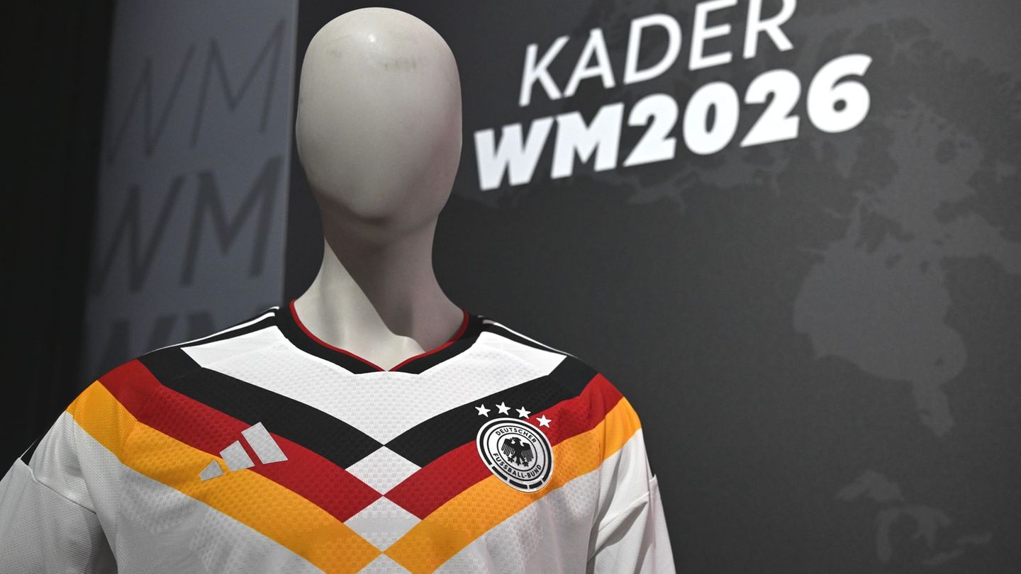 Fußball: 75 Euro für WM-Kindertrikot – Union kritisiert Adidas